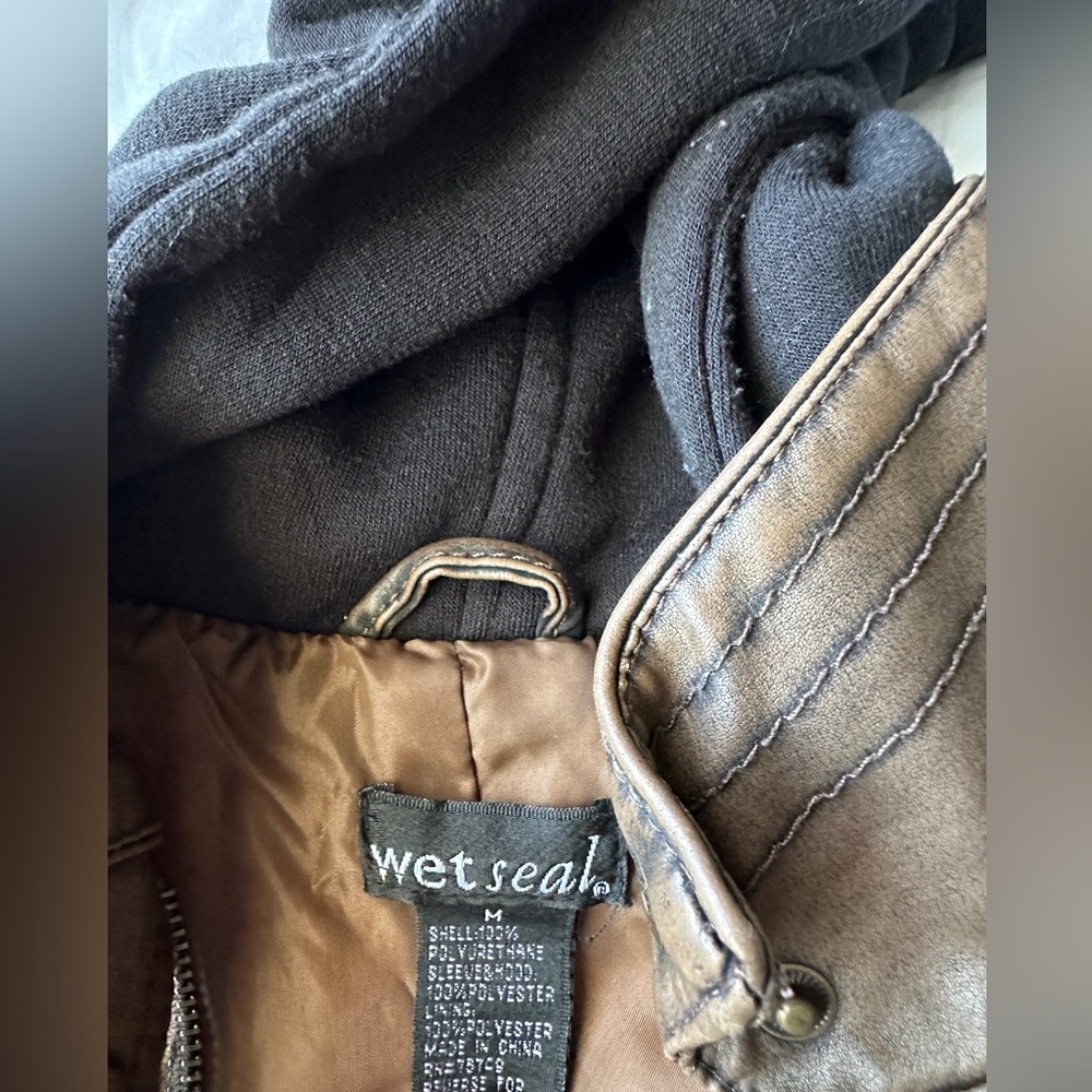jacket - Picture 2 of 2
